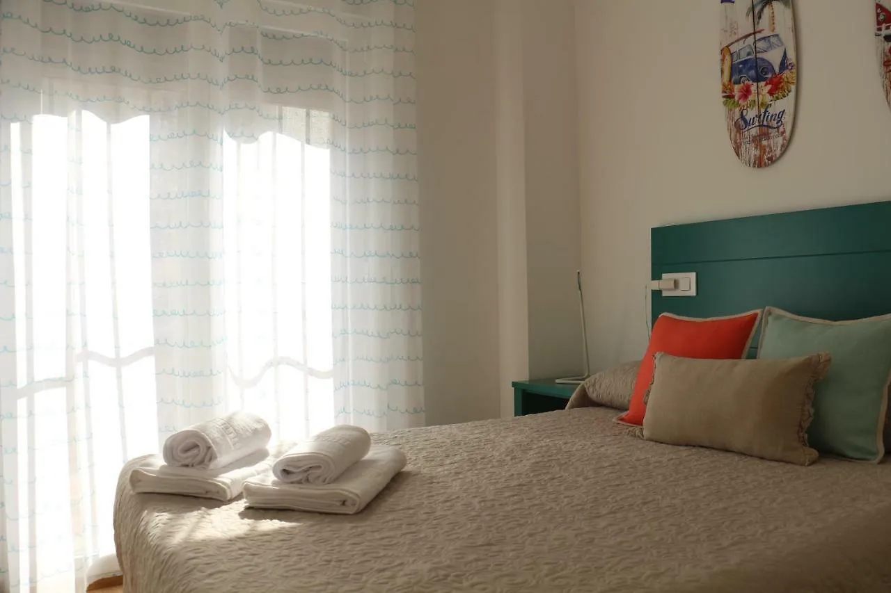 Apartamentos Homelife Roca Tarpeya 아파트